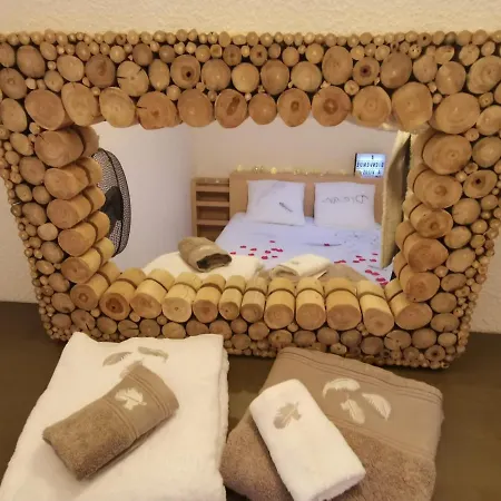 Chalet Un P'tit Coin De Paradis Avec Jacuzzi Carcans